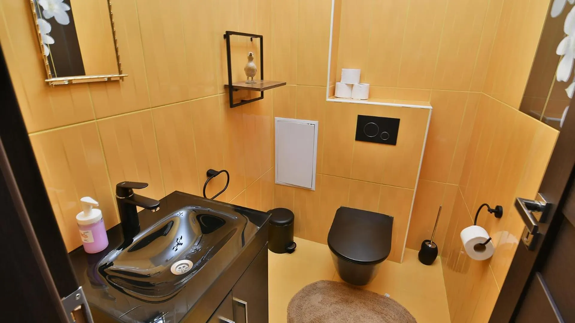 Free Parking & Super Calm & Wifi Apartment Varna