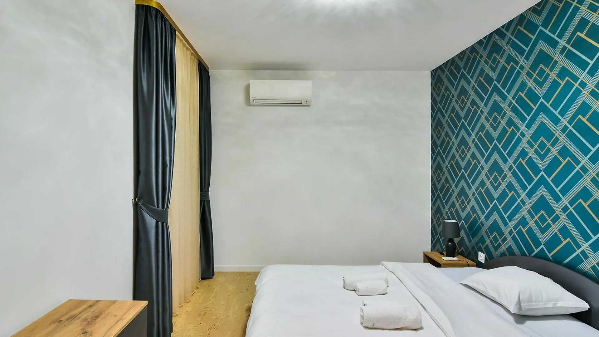 Free Parking & Super Calm & Wifi Apartment Varna